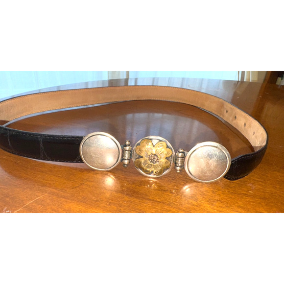 Vintage Black Croc Embossed Leather Floral Concho Belt Size Small - Picture 2 of 5